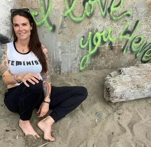 Amy Dumas