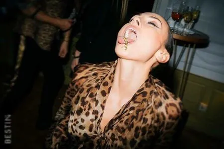 anastasia_domination
