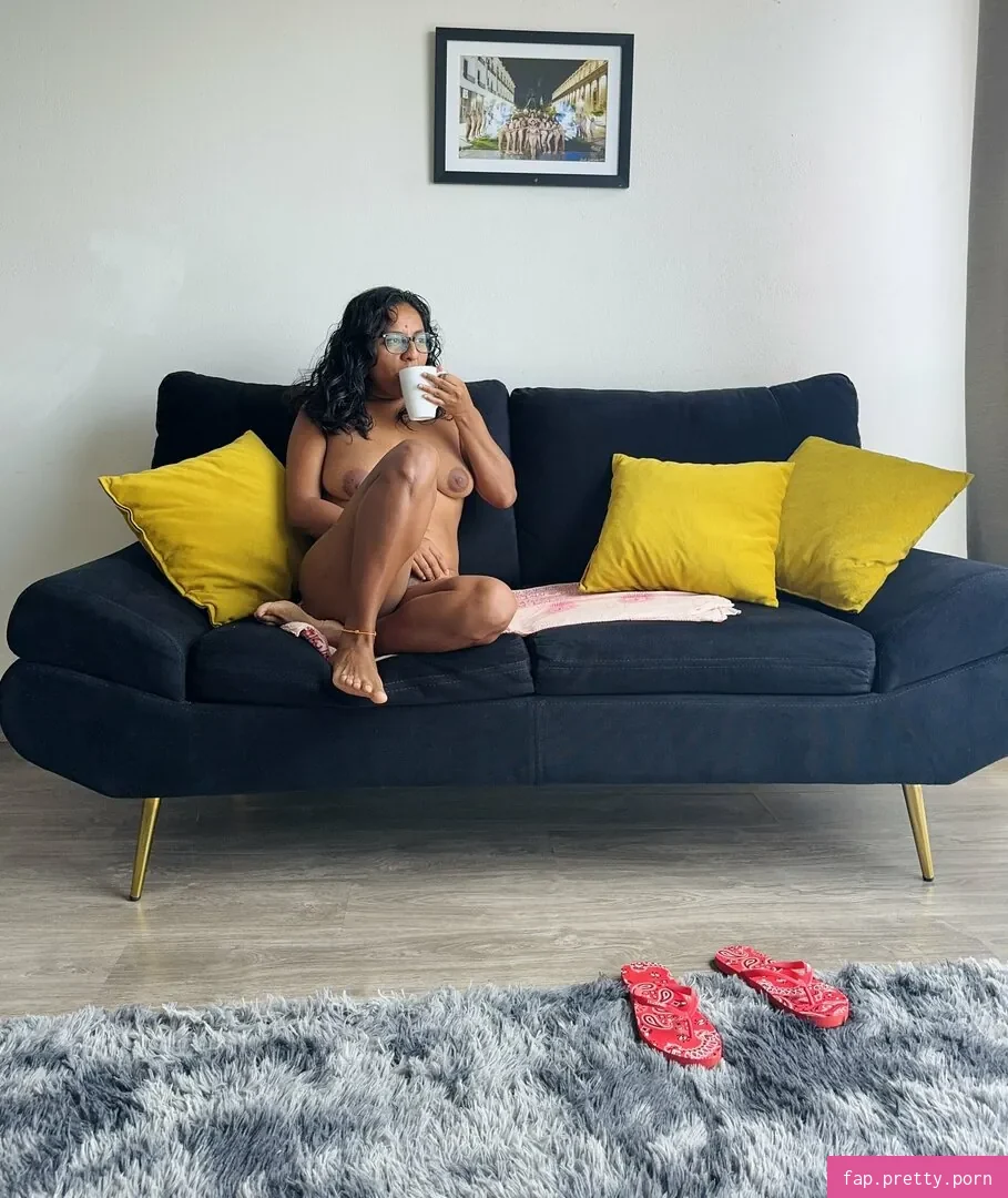 Angela De La Cruz - Photo #23