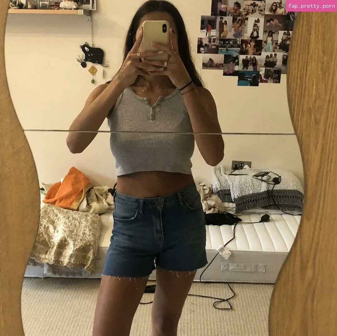 Anya Dhesi - Photo #72