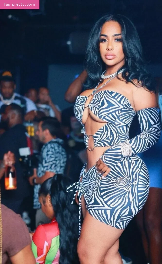 Ayisha Diaz - Photo #28