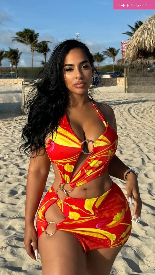 Ayisha Diaz - Photo #78