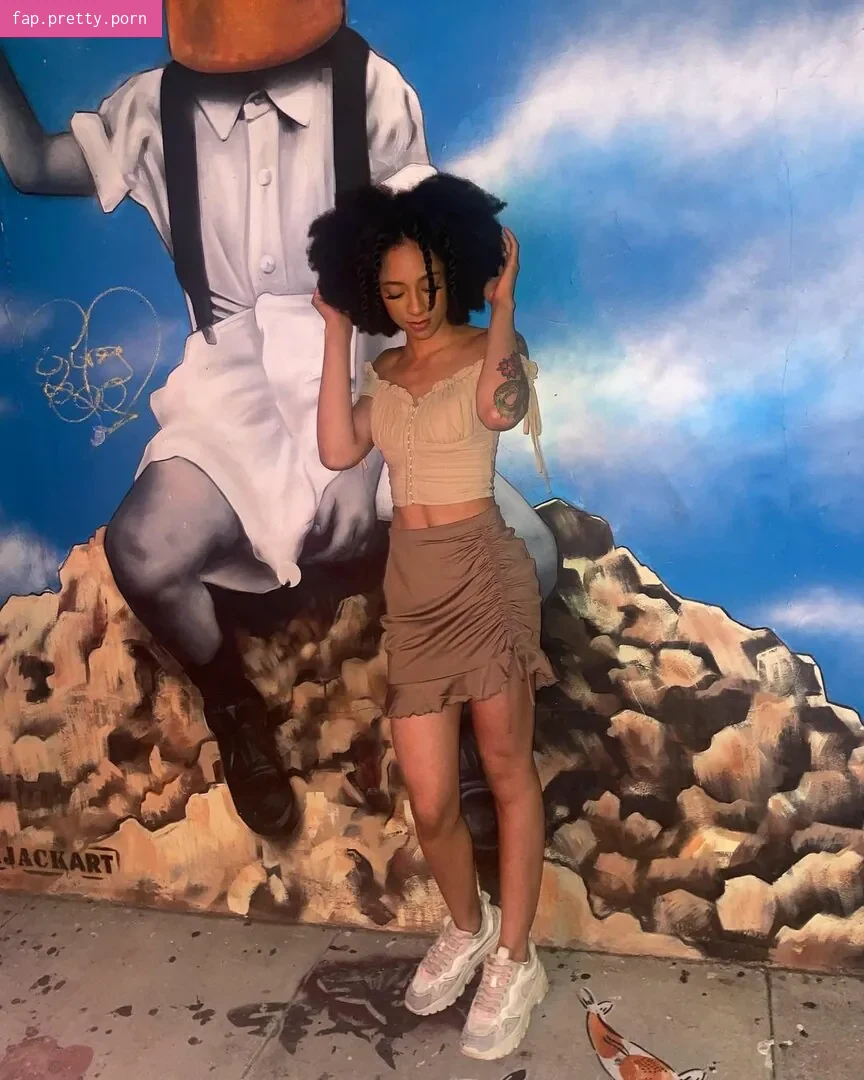 Amala Ekpunobi - Photo #18