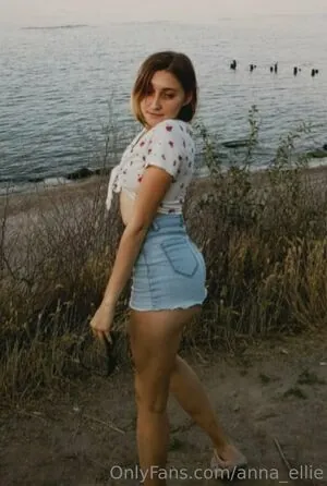 anna_ellie