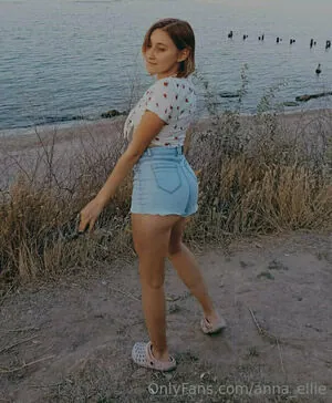 anna_ellie