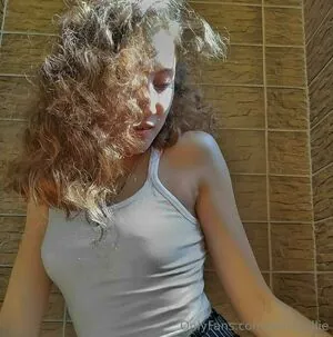 anna_ellie