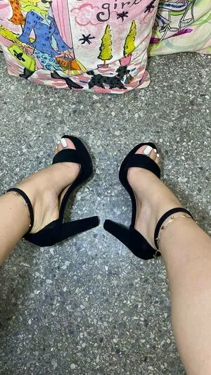 Adri Feet