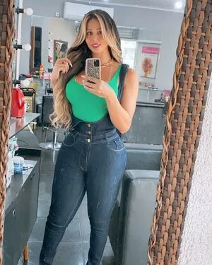 Agatha Ferraz