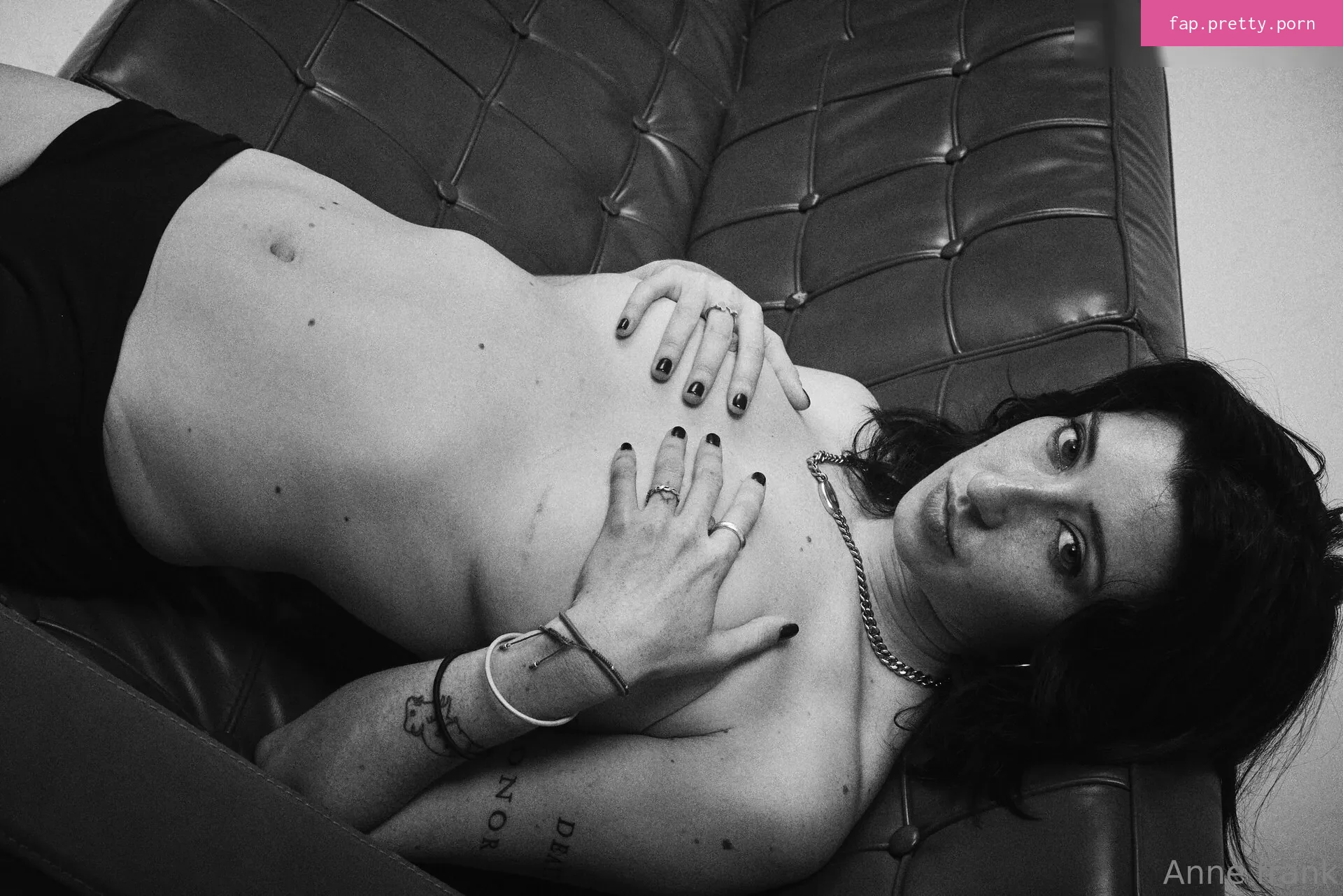 Anne Freak - Photo #26