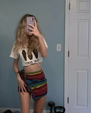 Annie Frequentpuker
