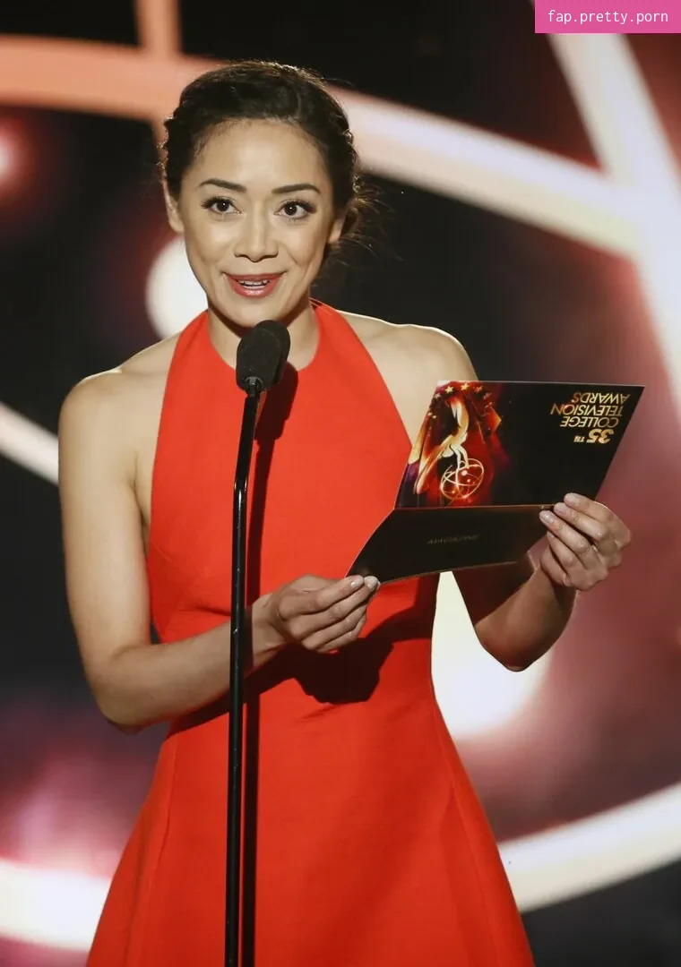 Aimee Garcia - Photo #01
