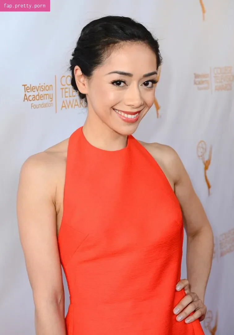 Aimee Garcia - Photo #02