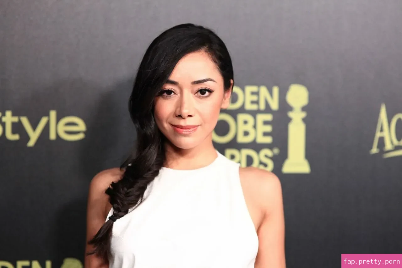 Aimee Garcia - Photo #15
