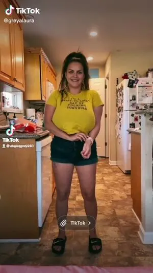 Alaura Grey