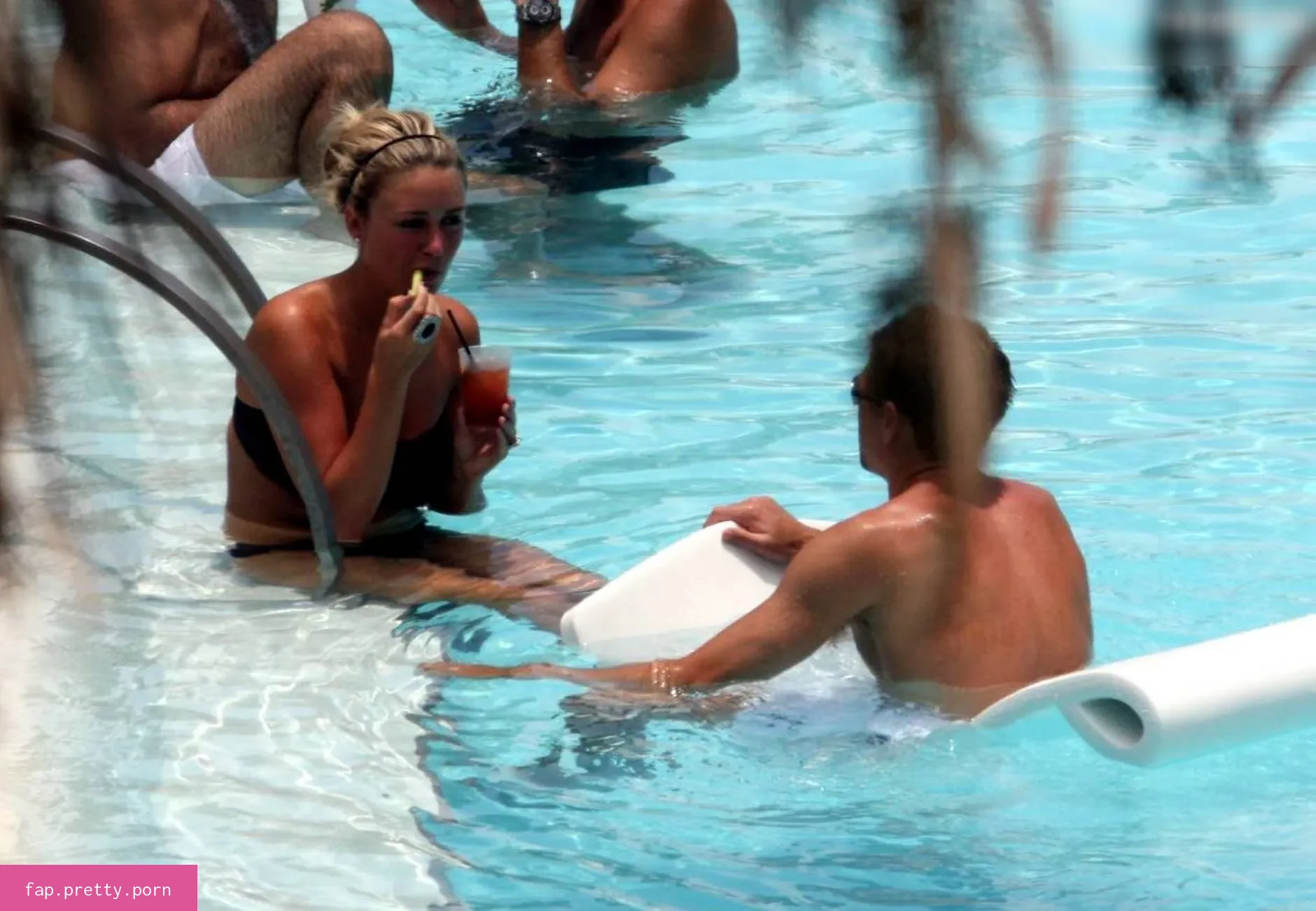 Alex Gerrard - Photo #47