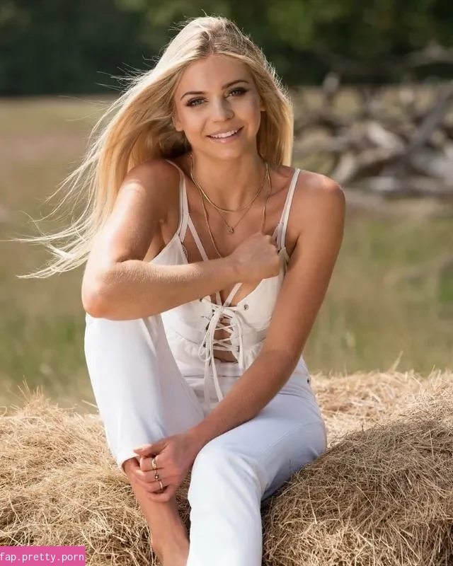 Alex Gray - Photo #25