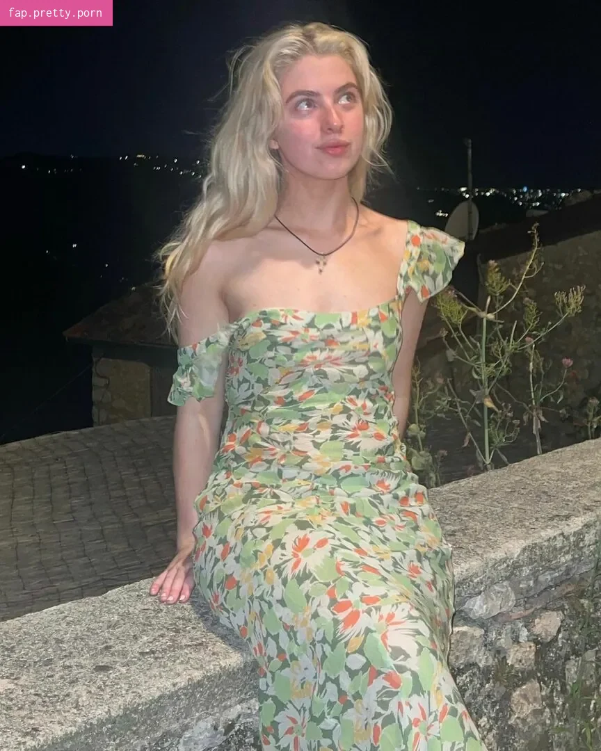 Anais Gallagher - Photo #47