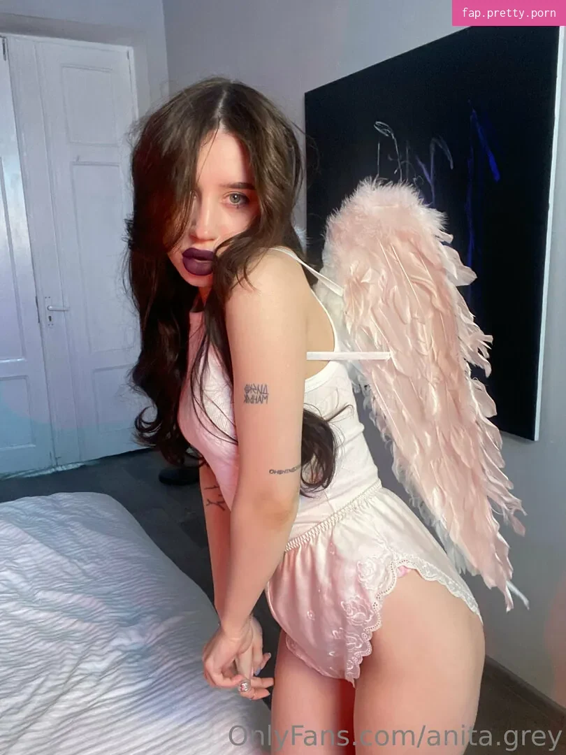 anita_greyy - Photo #21