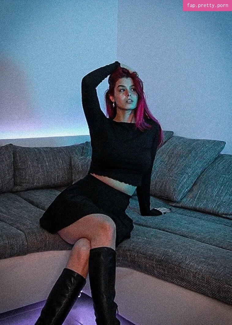 anna.gazanis - Photo #31