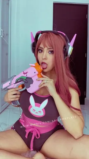 Ari Game Plays