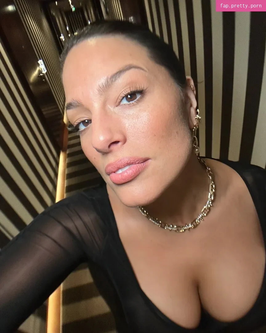 Ashley Graham - Photo #37