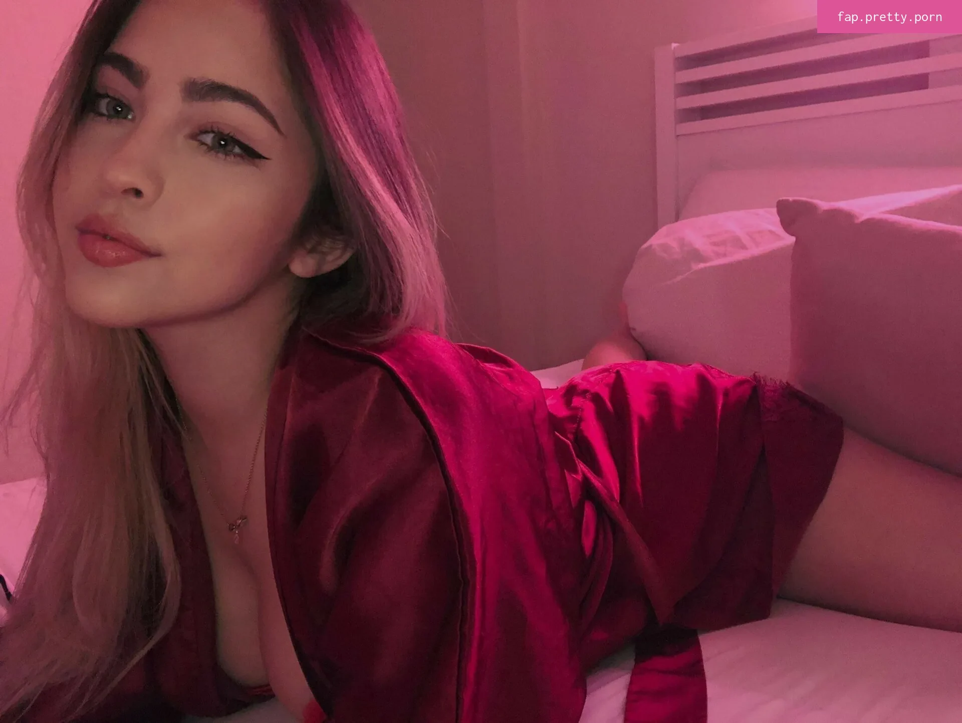 Ana Hilenna - Photo #24