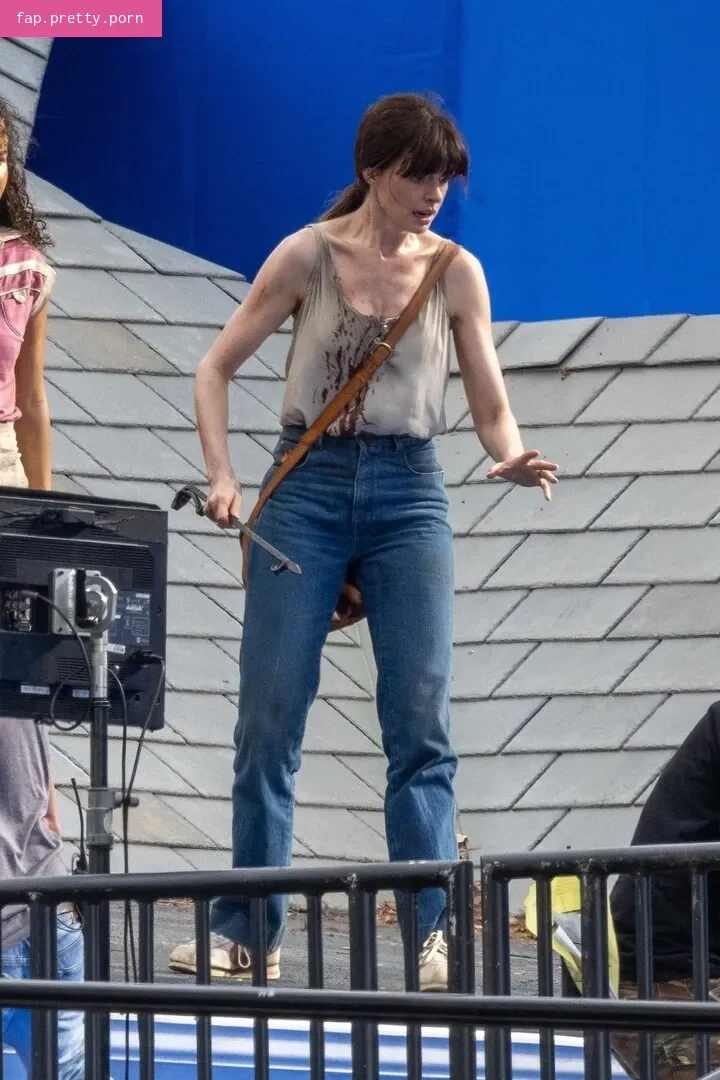 Anne Hathaway - Photo #47