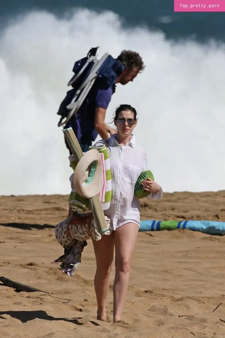 Anne Hathaway - Photo #13