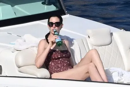 Anne Hathaway
