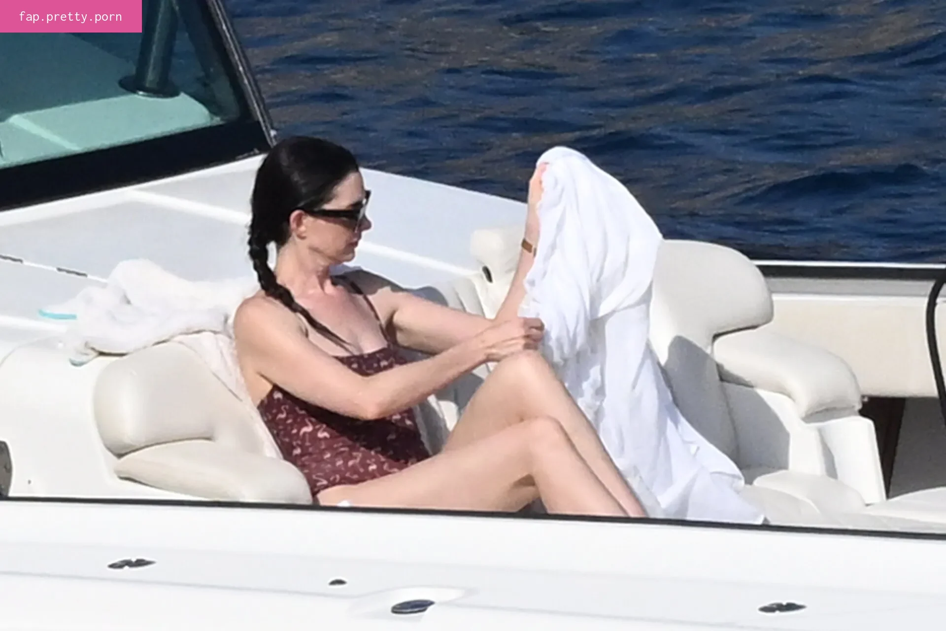 Anne Hathaway - Photo #12