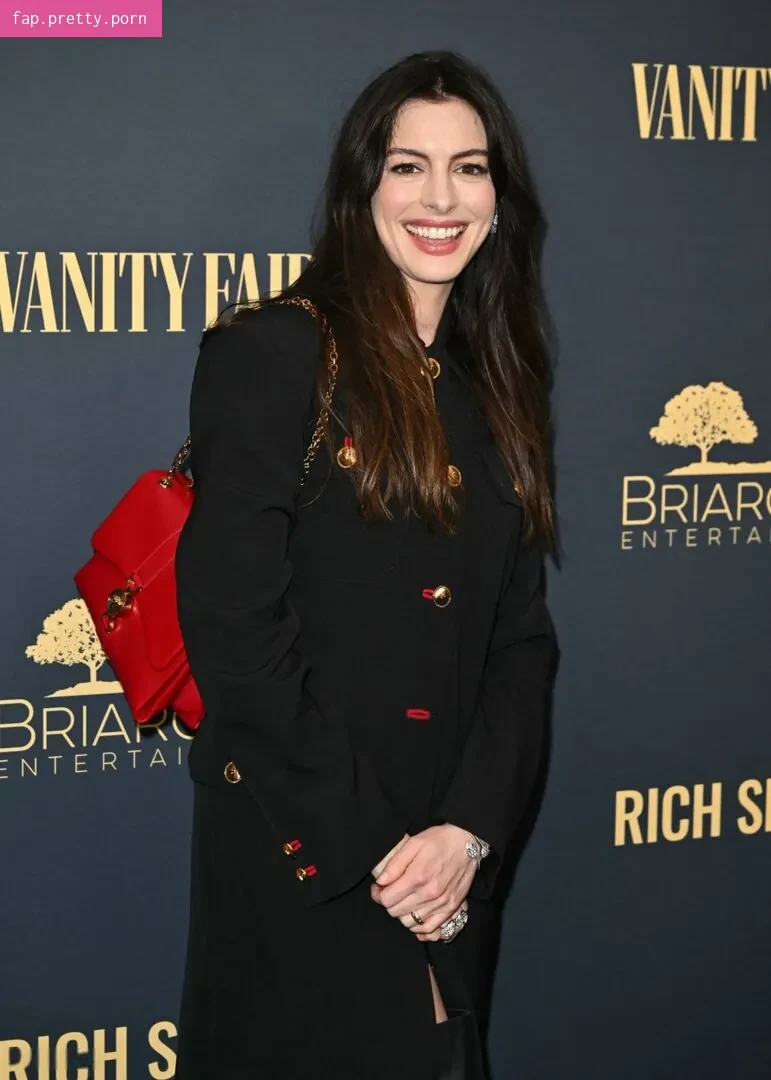 Anne Hathaway - Photo #87