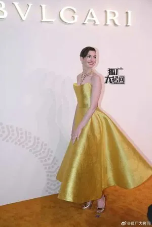 Anne Hathaway