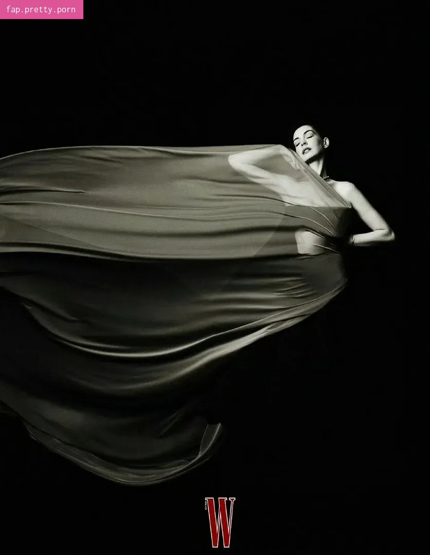 Anne Hathaway - Photo #51