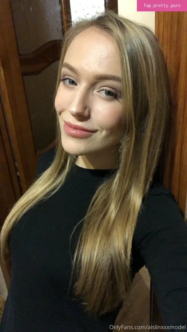 aislinxxxmodel - Photo #29
