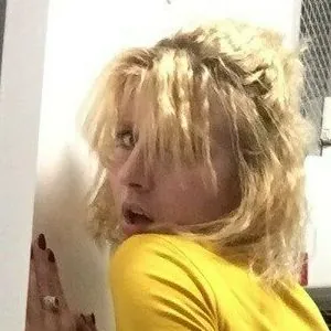 alice_immodest