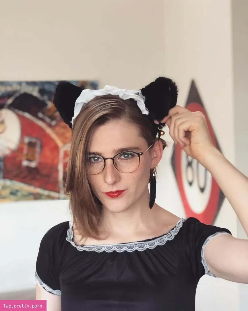Alice In Wonder1and - Photo #31