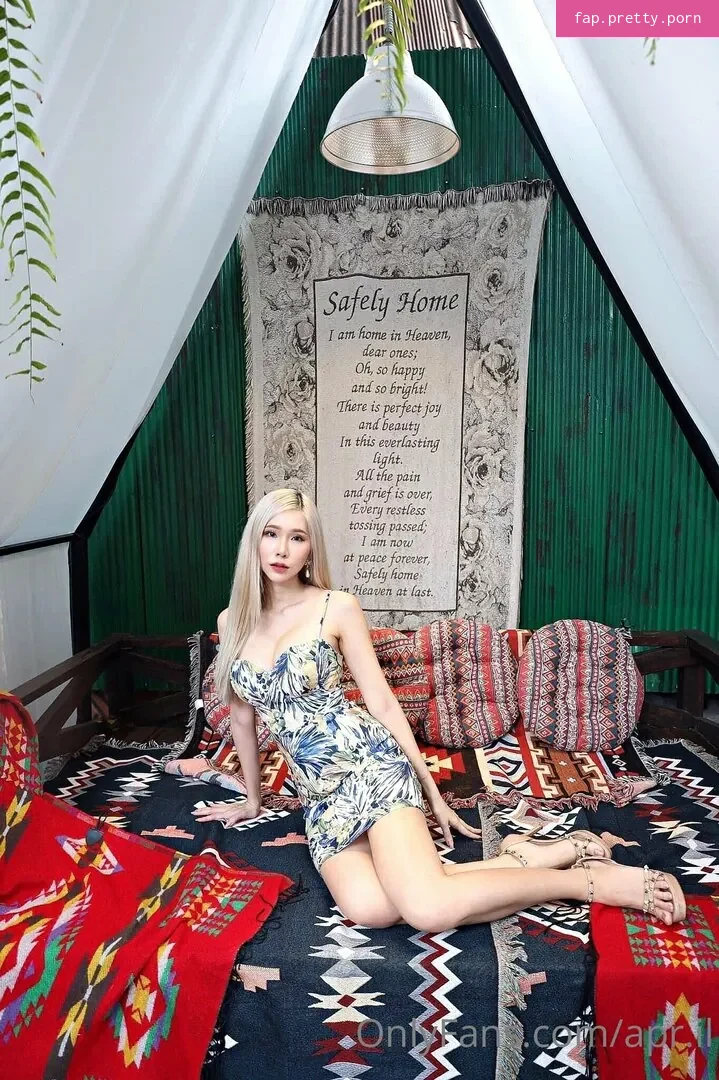 Apr.il - Photo #24