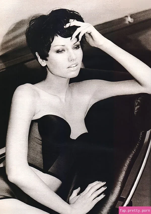 Adriana Karembeu - Photo #69