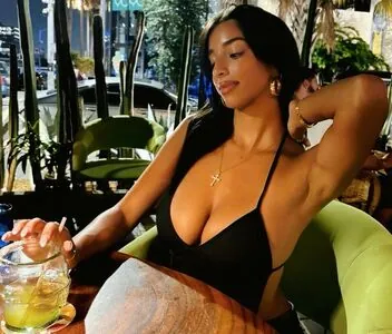 Adriana Kolanovic | adrikvic