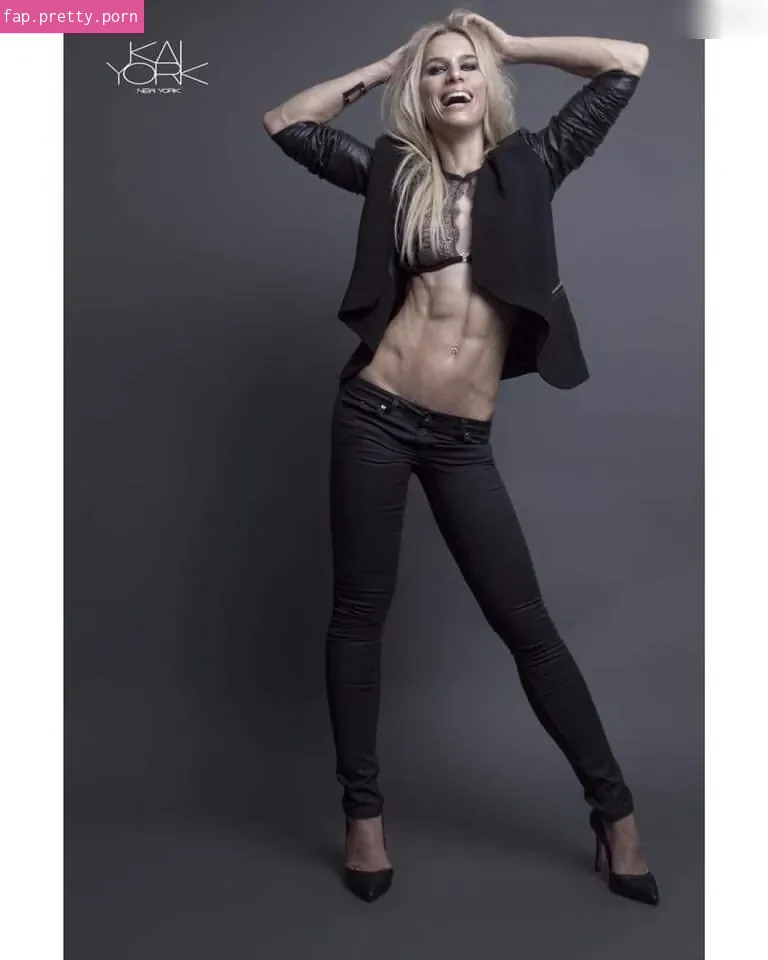 Adrienne Koleszar - Photo #10