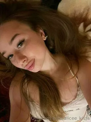 alicee_kisss