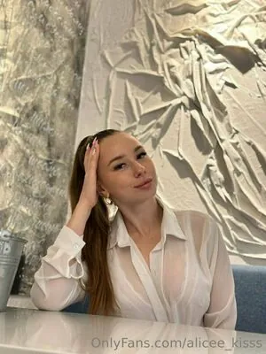 alicee_kisss