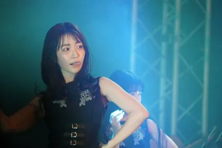 Amau Kisumi 天羽希純