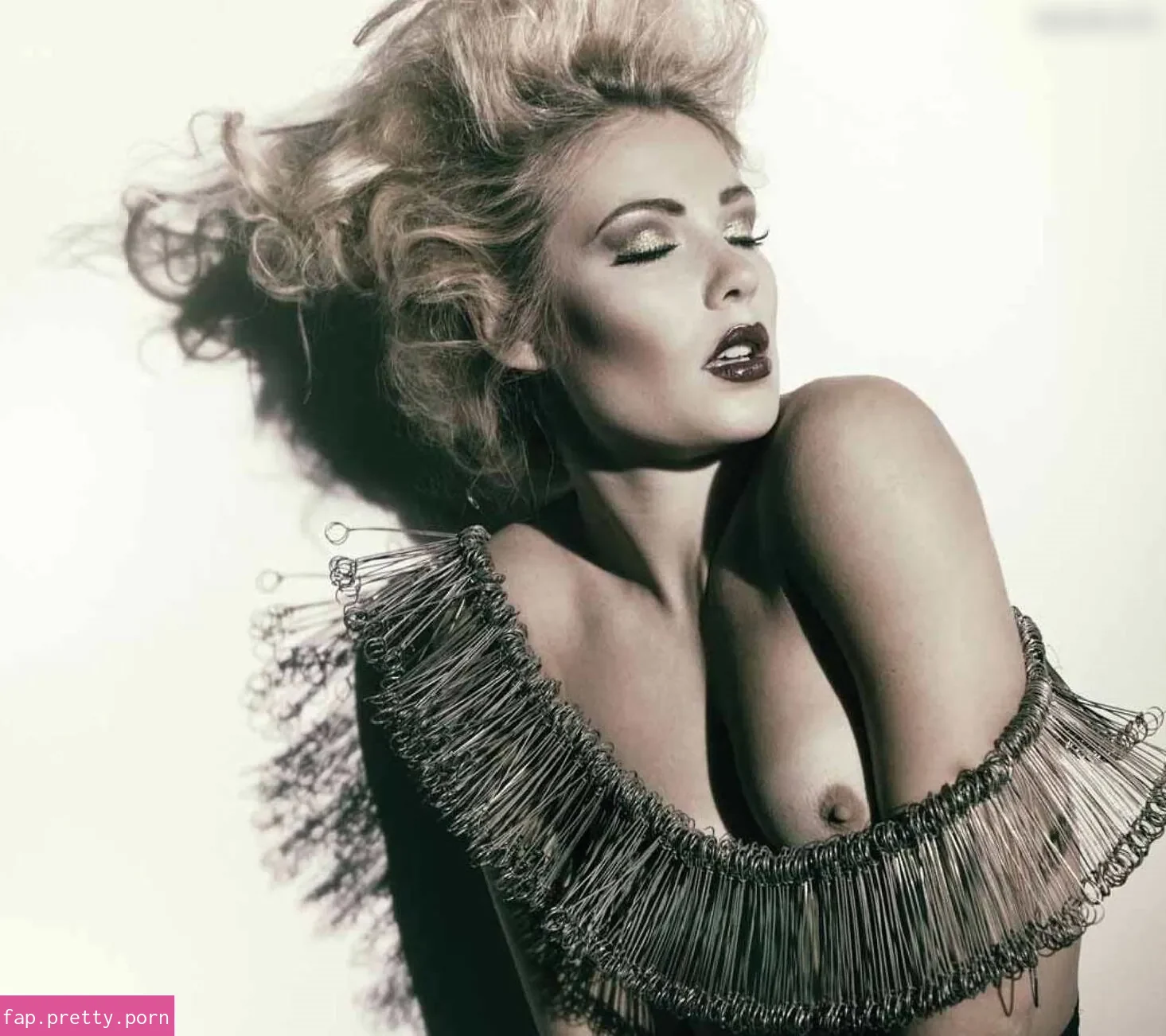 Amelie Klever - Photo #19