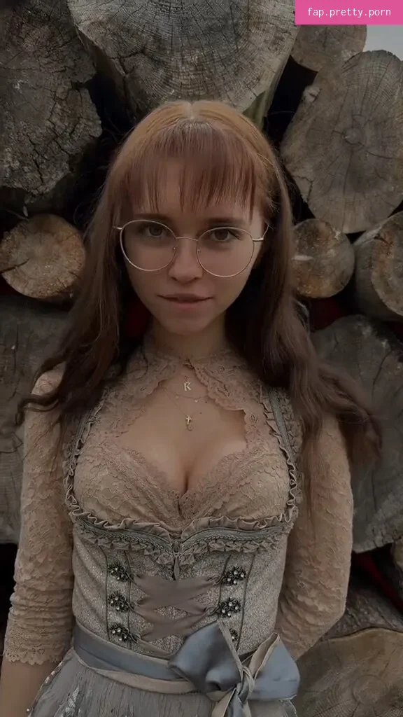 Anna Kauer - Photo #05