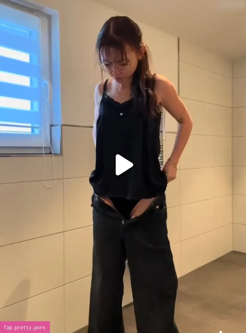 Anna Kauer - Photo #30