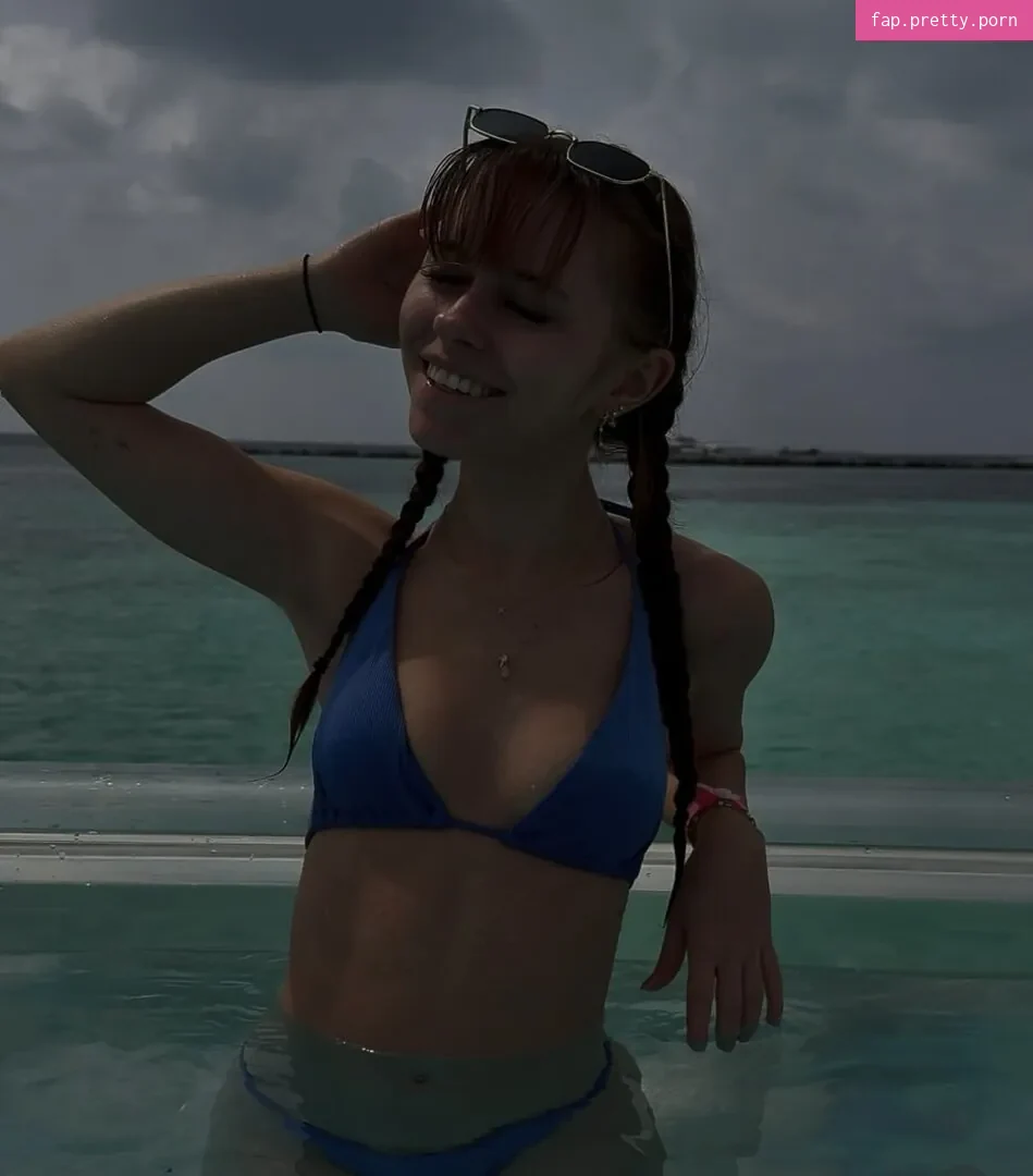 Anna Kauer - Photo #99