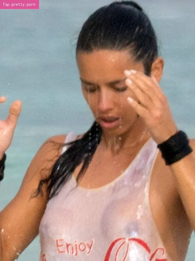 Adriana Lima - Photo #10