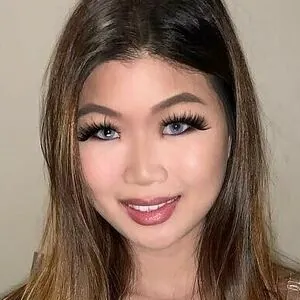 Adrienne Lee