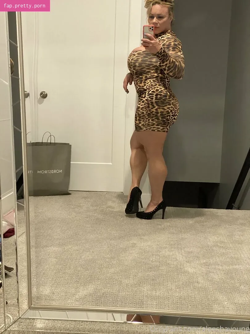 aleeshayoung - Photo #15